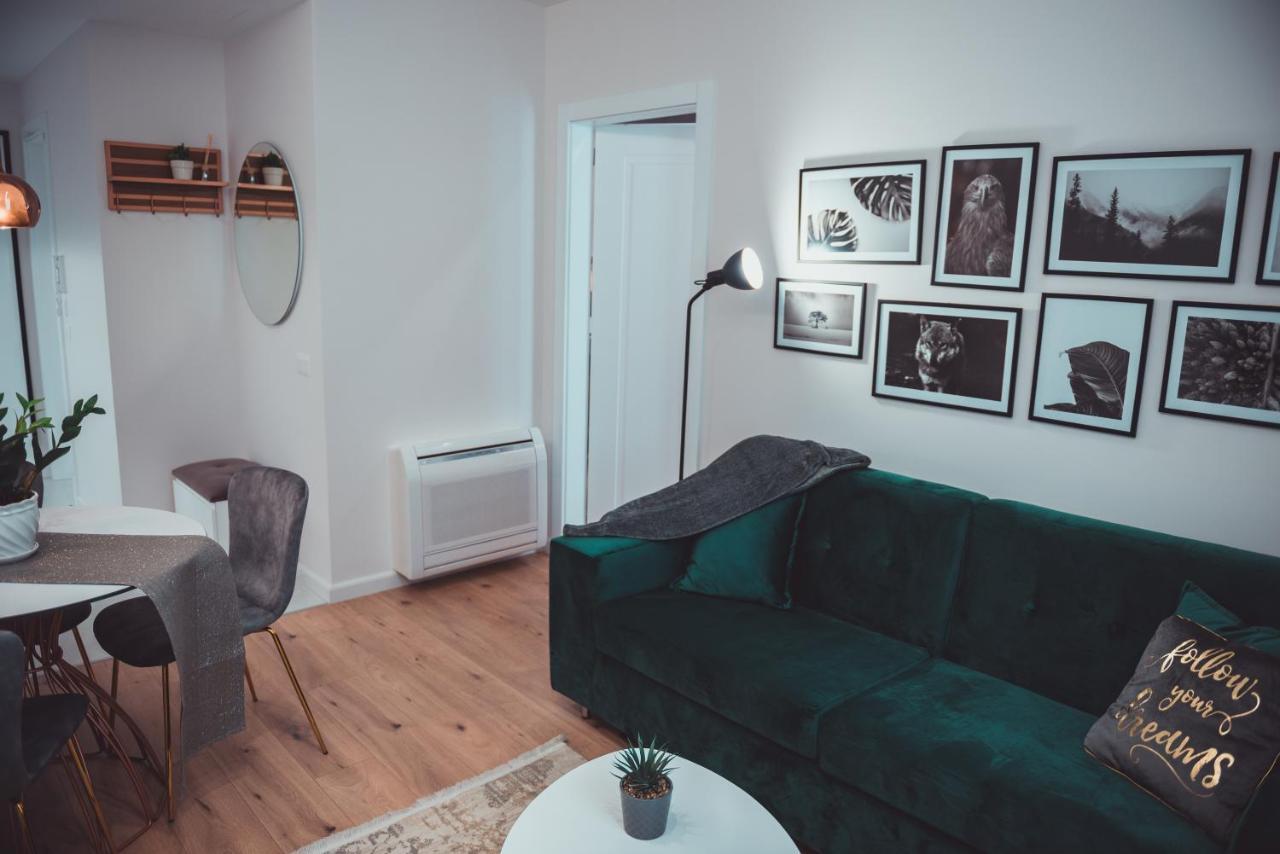 Tam Skanderbeg Square City Center Apartment No2 Tirana Zewnętrze zdjęcie