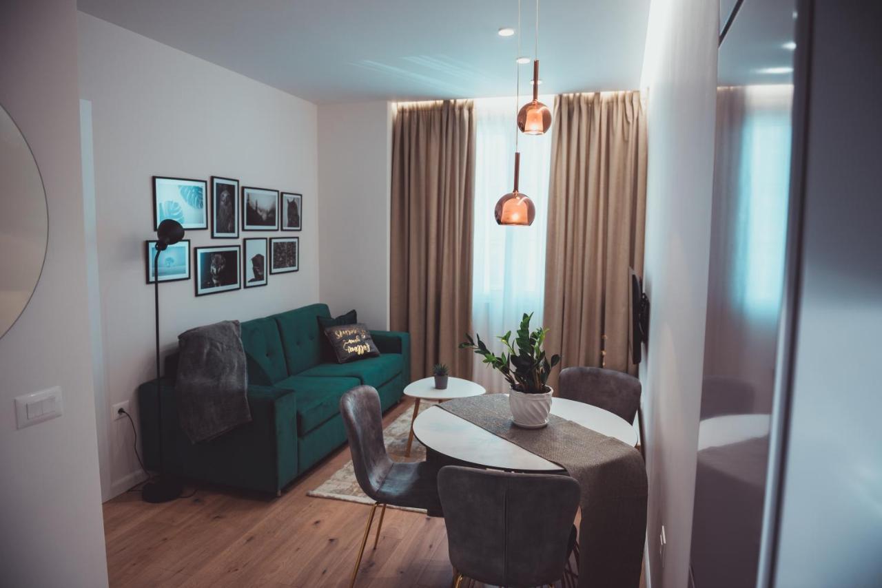 Tam Skanderbeg Square City Center Apartment No2 Tirana Zewnętrze zdjęcie