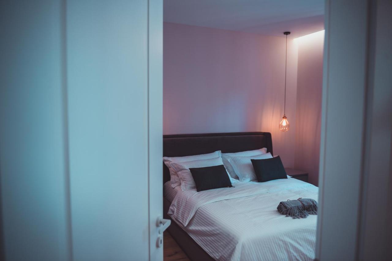 Tam Skanderbeg Square City Center Apartment No2 Tirana Zewnętrze zdjęcie